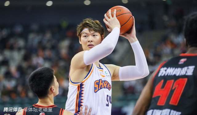 迪巴拉11月代表罗马出战3场意甲比赛，帮助球队取得2胜1平的战绩，迪巴拉本人贡献1球2助攻的数据。